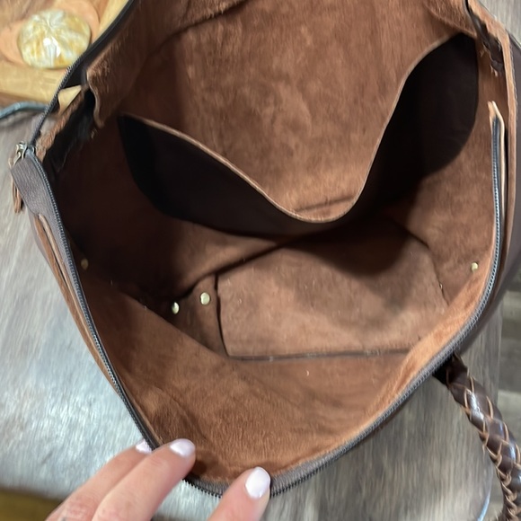 Noonday Collection leather bag. - Picture 5 of 8